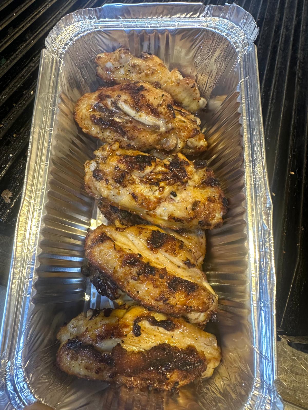 8 Grilled Chicken Wings